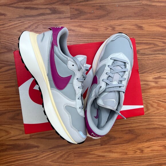 Nike W Phoenix Waffle LTH - Picture 1 of 6